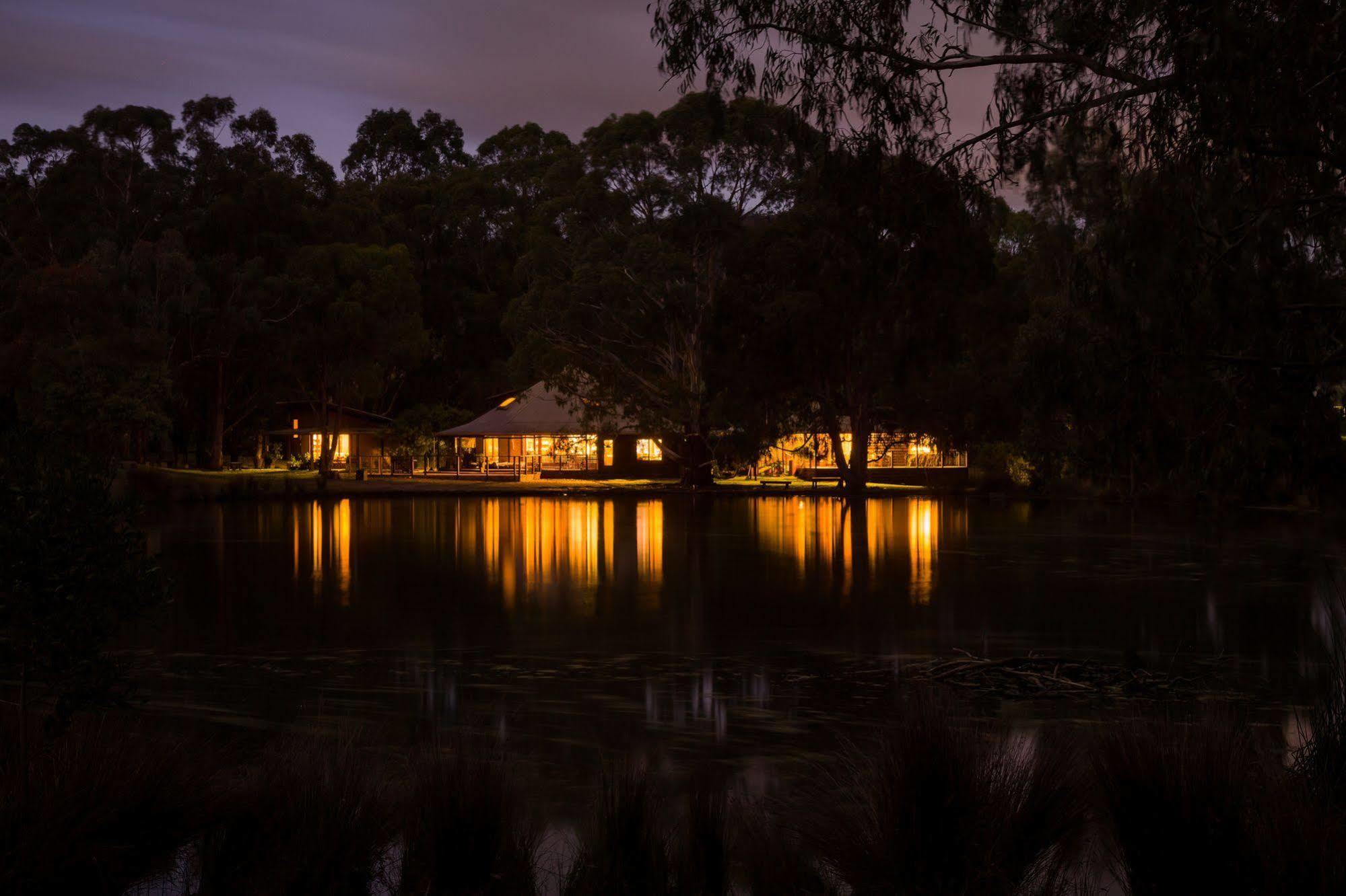 The Burrow At Wombat Bend Villa Dixons Creek Exterior photo